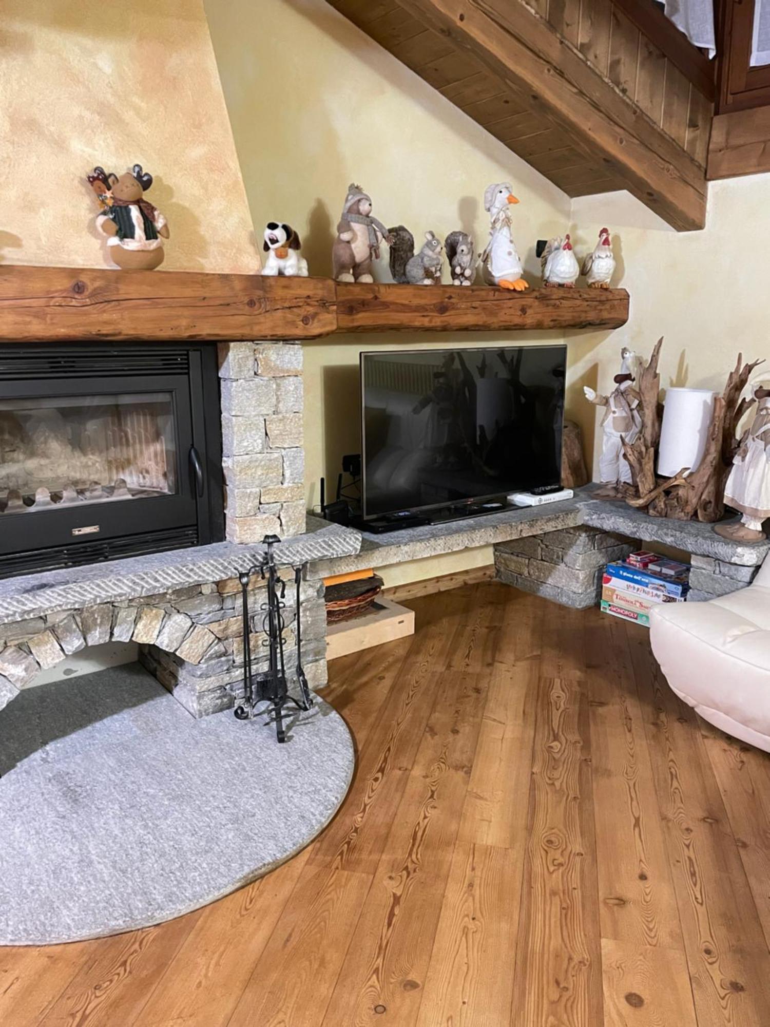 Miramountains Apartment Ла Туил Екстериор снимка